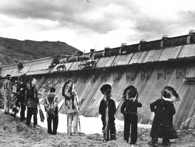 Chiefs-Grand-Coulee-Dam 1942