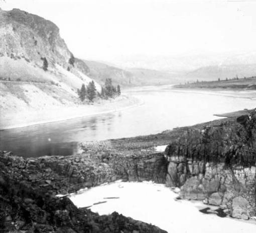 Colubia River near Coulee circa 1908