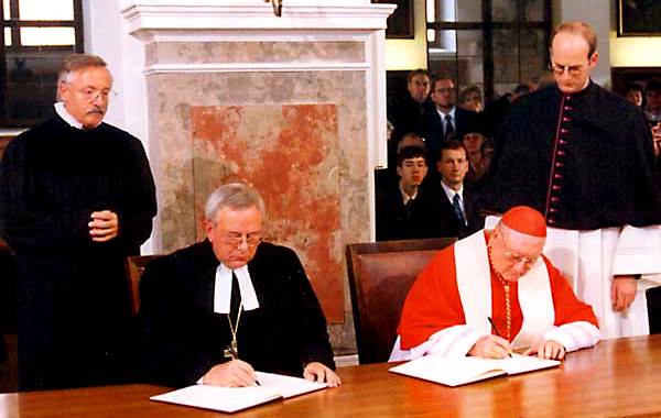 catholics-and-lutherans-sign-1999-joint-declaration-doctrine-of-justification