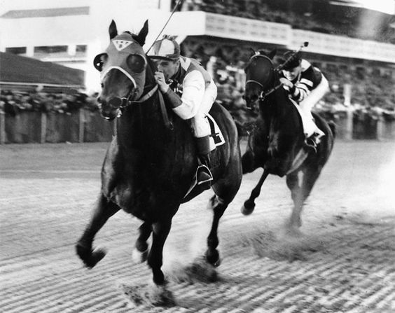 1938-seabiscuit-defeats-war-admiral