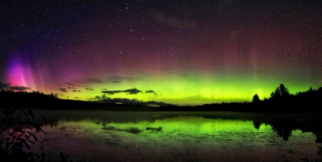 northern-lights-purple