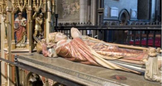 tomb-of-thomas-beckett-at-canterbury